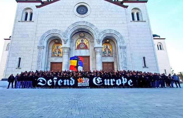 În drumul spre Zenica, ultrașii radicali din „Uniți Sub Tricolor” au făcut un popas » Cu cine s-au întâlnit: „Nu vom accepta”