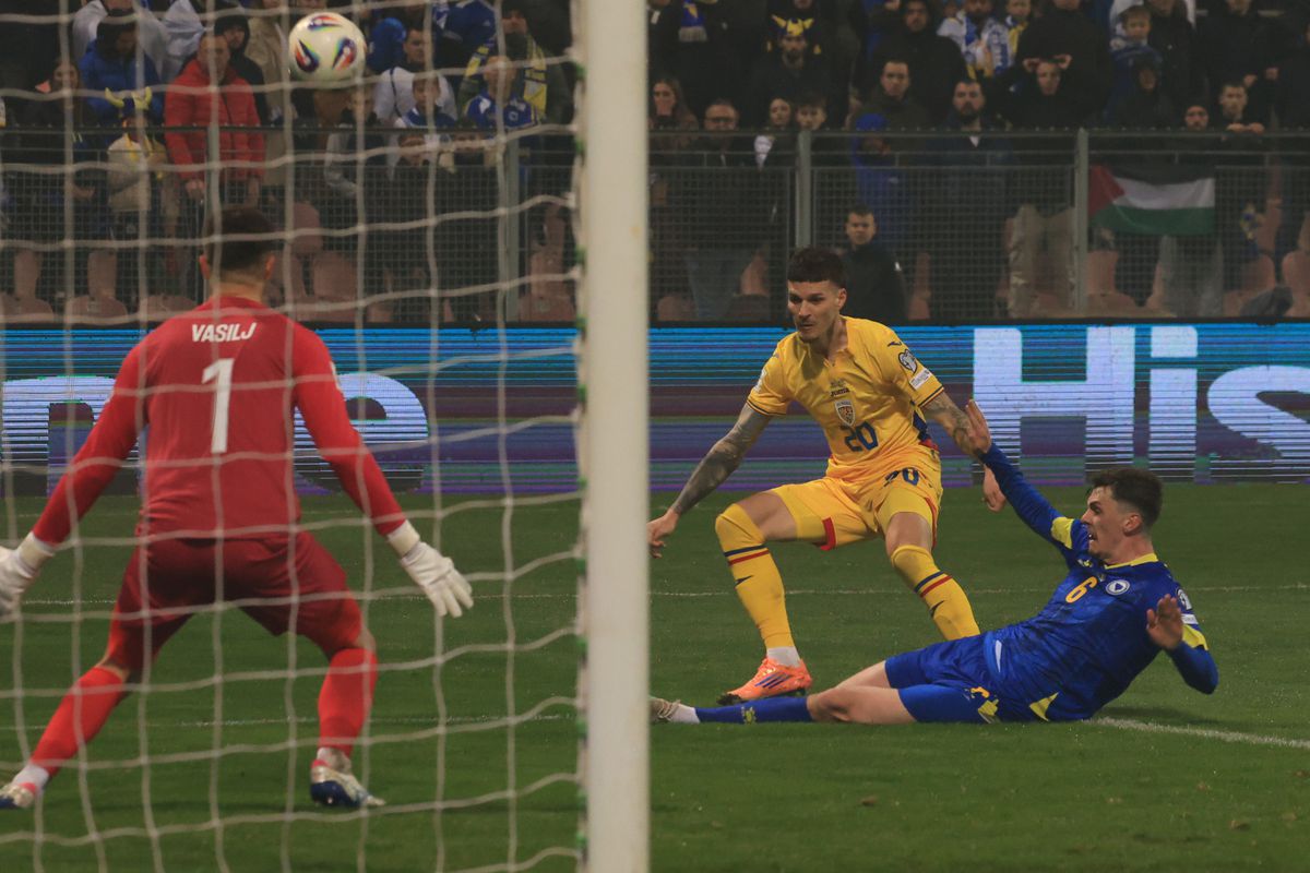 Adrian Porumboiu și-a găsit „clientul” la GSP Live Special, după Bosnia - România: „Parcă era o balerină” » Nici Lucescu nu a scăpat de critici: „La experiența lui...”