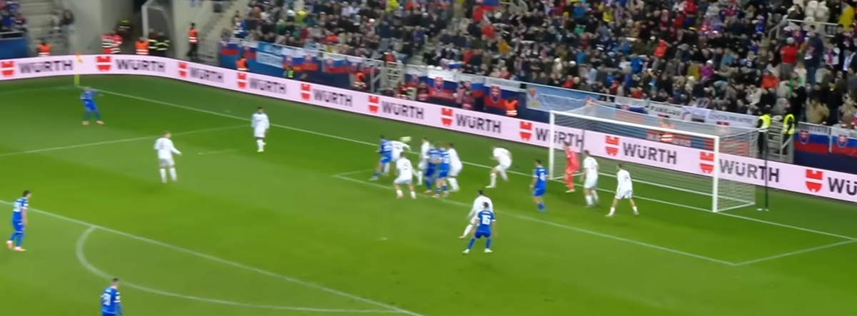 Deciziile lui Istvan Kovacs l-au „înnebunit” pe selecționer, după duelul de aseară din preliminarii: „E o glumă!”