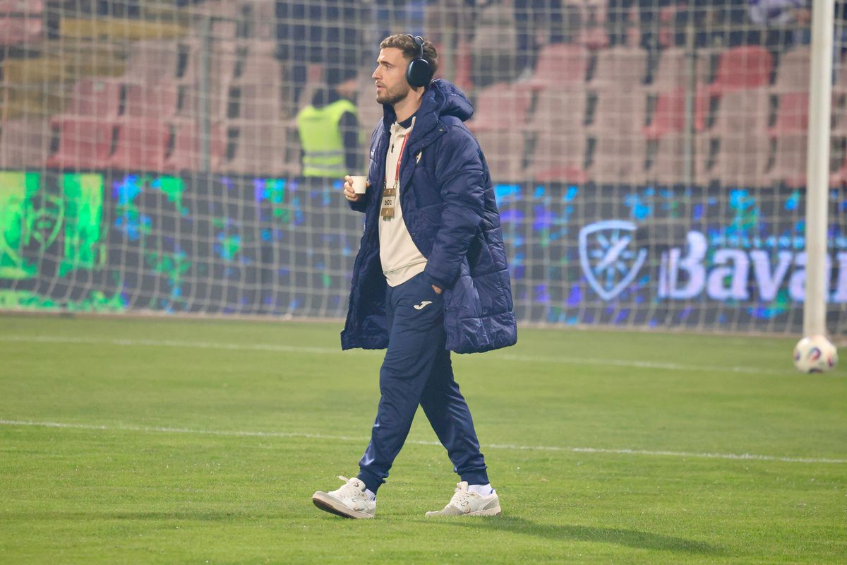 Inspecția gazonului înainte de Bosnia - România