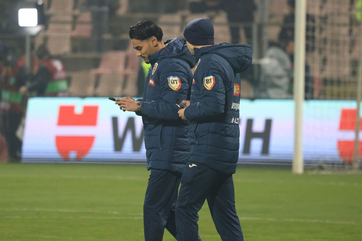 Inspecția gazonului înainte de Bosnia - România