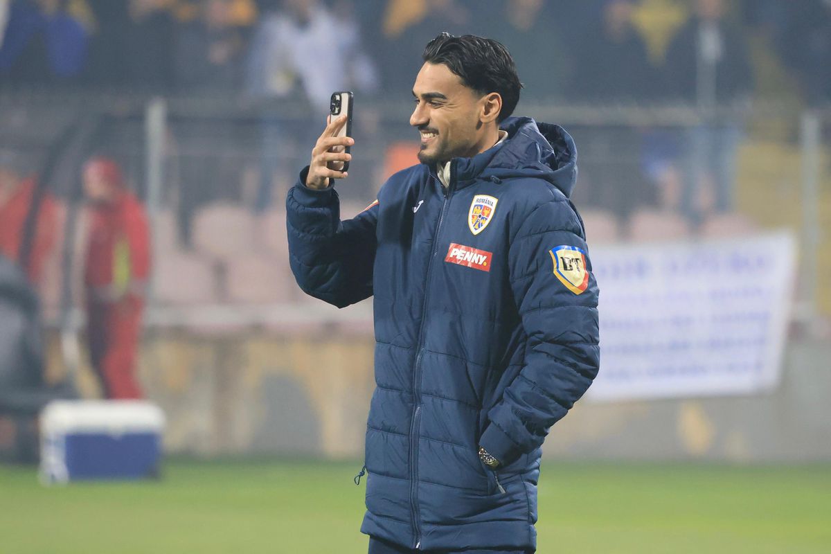 Inspecția gazonului înainte de Bosnia - România