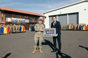 Burleanu le-a întors vizita soldaților români din Bosnia