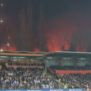 Ce s-a întâmplat în afara stadionului din Zenica, la scurt timp după golul marcat de Bîrligea » La TV s-au auzit doar focuri de artificii // foto: Ionuț Iordache (GSP)