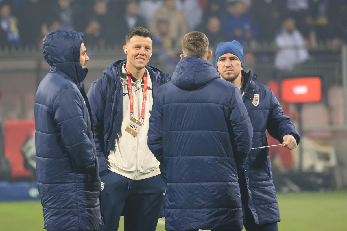 Inspecția gazonului înainte de Bosnia - România