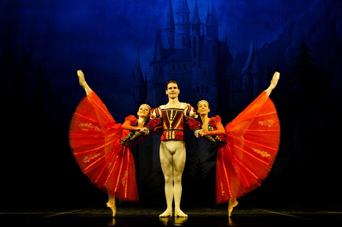 Românul care a ajuns o legendă în Sarajevo, după ce dormea în vestiarul teatrului din Cluj: „Aici plătesc doar 30 de euro chirie!”