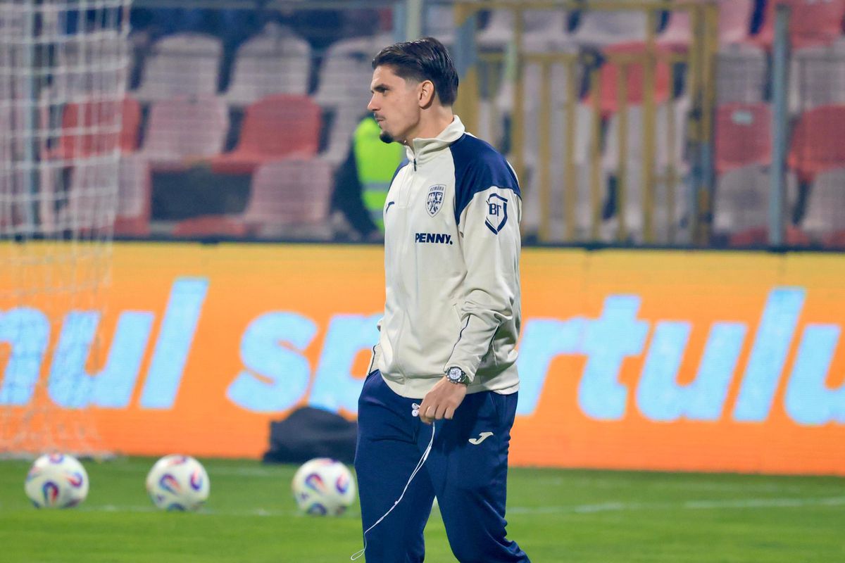 Inspecția gazonului înainte de Bosnia - România