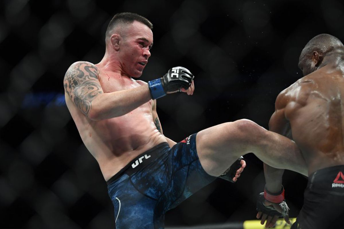 UFC 245 // VIDEO Kamaru Usman l-a SPULBERAT pe Colby Covington! Își păstrează centura după un TKO în runda a 5-a