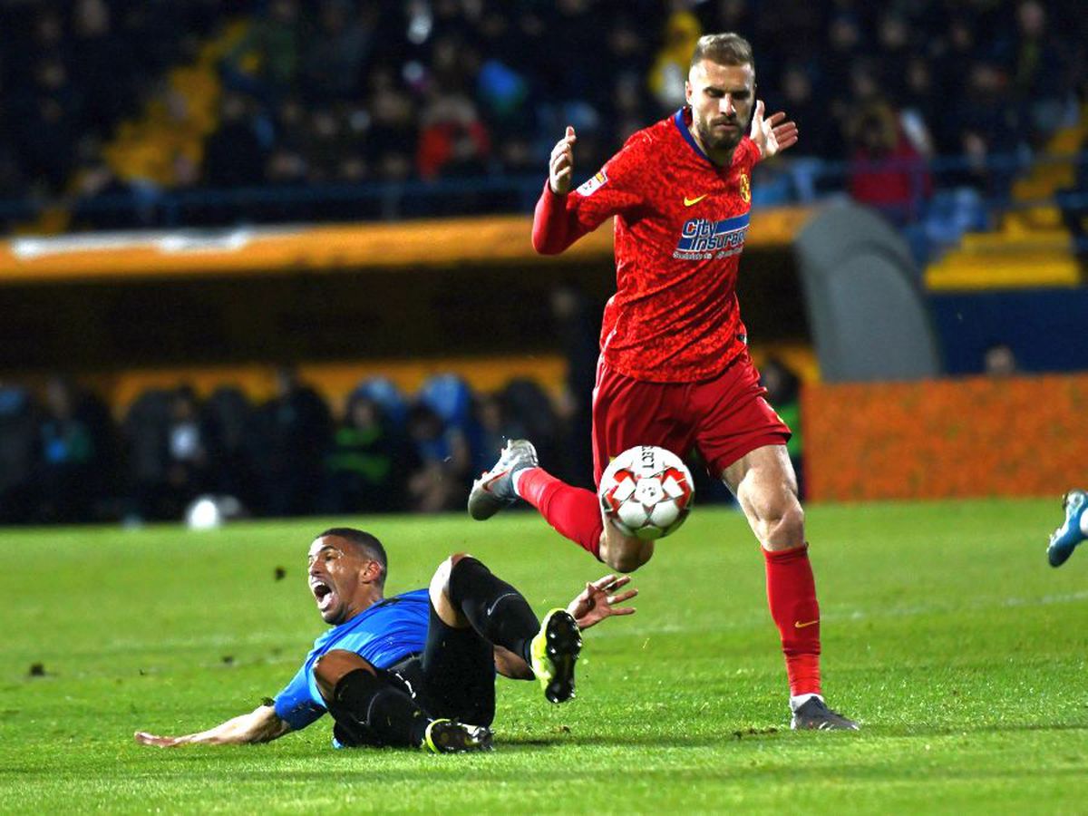 FC Viitorul - FCSB 0-2 // FOTO + VIDEO Deja-vu, nu derby! Cu un Florinel Coman sclipitor, FCSB s-a impus lejer pe terenul Viitorului și trece peste echipa lui Hagi în clasament