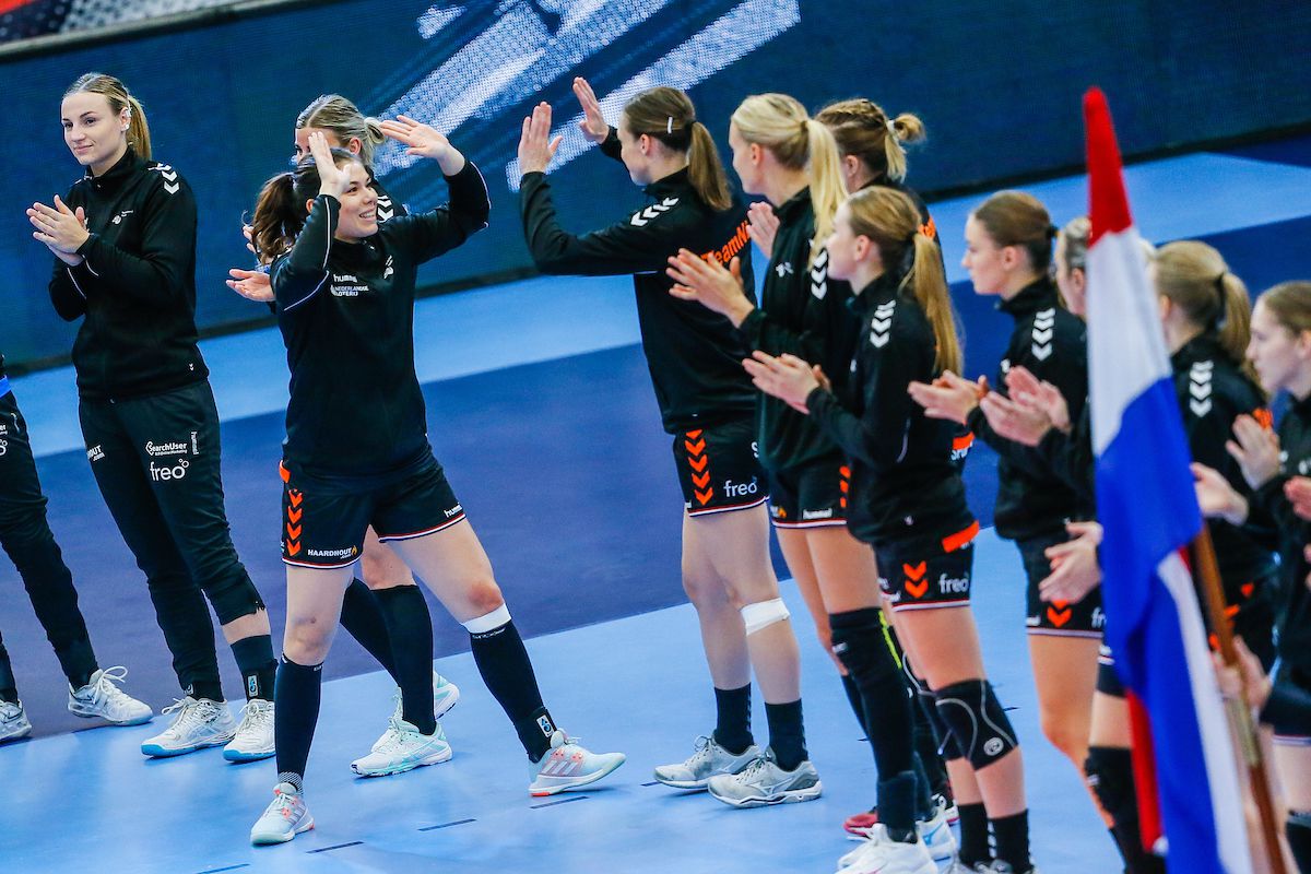 Cristina Neagu a răbufnit! Furioasă pe colege după dezamăgirea de la Euro 2020: „Se comportă ca și cum au cine știe ce realizări!”