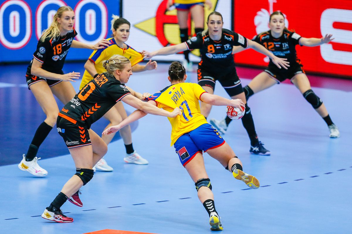 Capul lui Bogdan Burcea vrem! Marian Ursescu, specialistul GSP în handbal, îi ia apărarea selecționerului » Cauzele și vinovații pentru eșecul României la Euro 2020