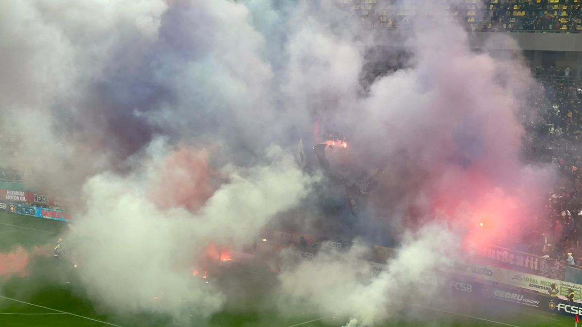 „Praf de pușcă” în peluze, la FCSB - Rapid » Roș-albaștrii și-au continuat războiul cu Gigi Becali