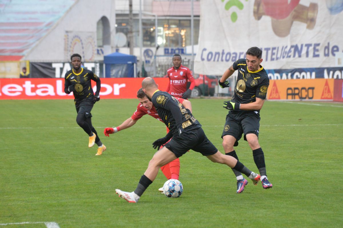 FC Botoșani - Gaz Metan 2-1 » Edjouma își duce echipa pe loc de play-off cu un supergol