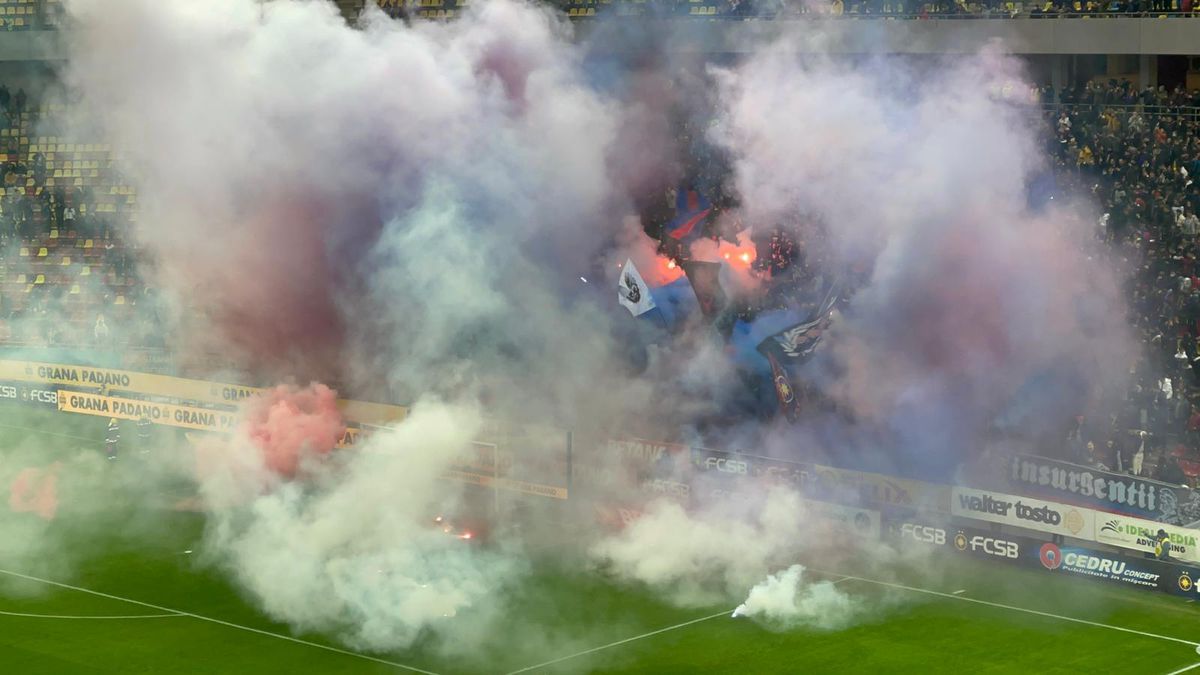 FCSB - Rapid. Scandari rasiste pe Arena Națională + Ce nu s-a văzut la TV: rapidiștii au rupt cordonul de stewarzi pentru a se răfui cu rivalii