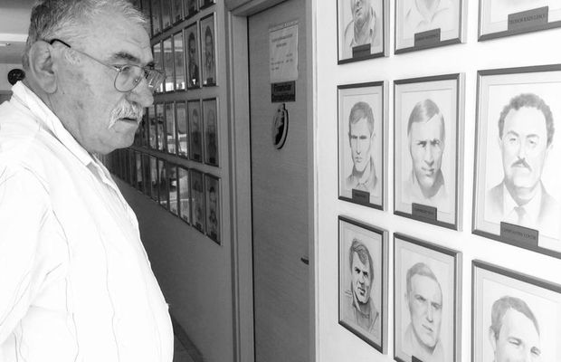 S-a stins din viață Constantin Dinu „Capone”, cel mai valoros pilier stânga din istoria „stejarilor”