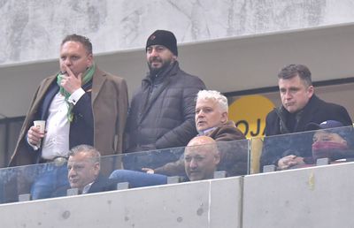 Complet surprinzător! » Cine l-a „flancat” pe Nelu Varga, patronul CFR-ului, la sosirea la stadion