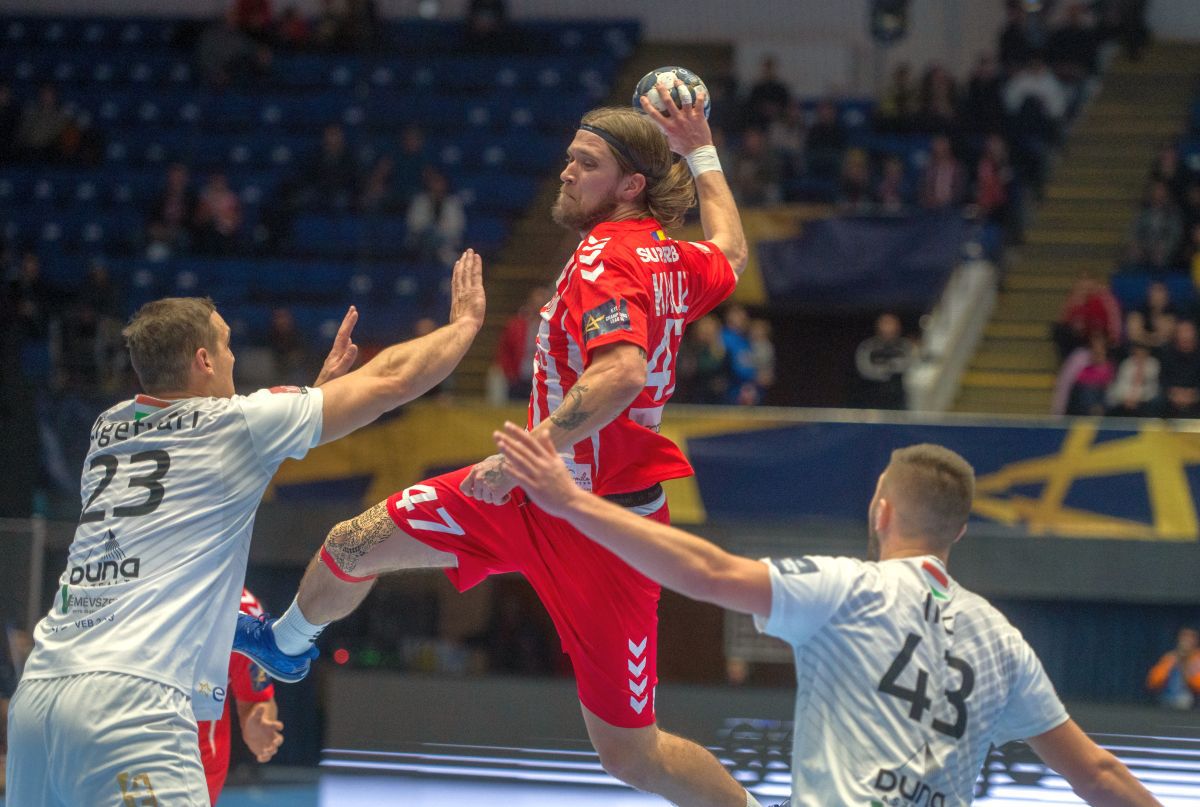 Dinamo a revenit senzațional în fața sperietoarei Veszprem, deși era condusă cu 3 goluri la pauză! Clasamentul în grupa de Ligă