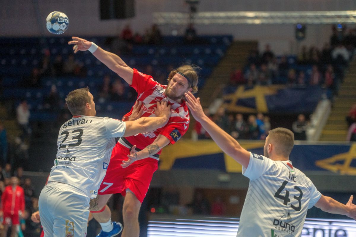 Dinamo a revenit senzațional în fața sperietoarei Veszprem, deși era condusă cu 3 goluri la pauză! Clasamentul în grupa de Ligă