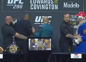 Gluma macabră a provocat HAOSUL la conferință » A aruncat cu bidonul în adversarul din main event-ul UFC!