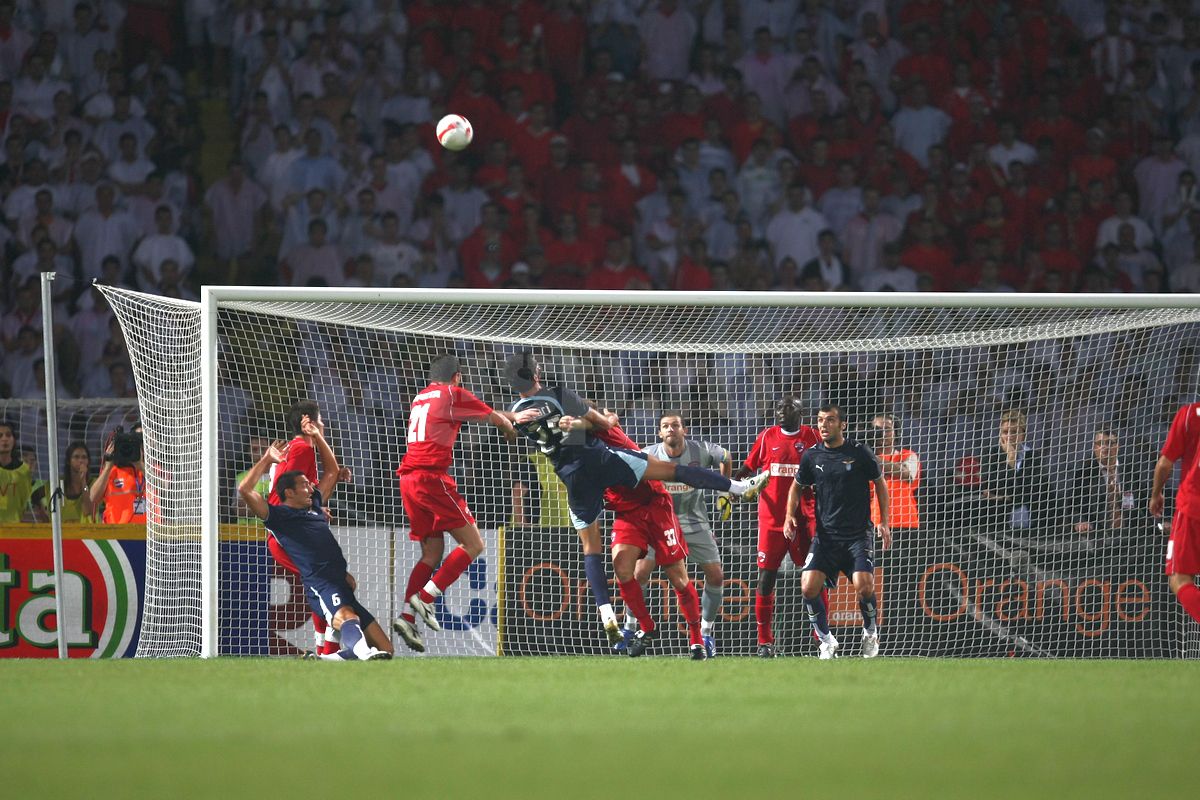 O nouă ipoteză despre presupusul blat dintre Dinamo și Lazio: „Am tot auzit că a fost ceva. Poate i-or fi spus lui Lotito la dineul oficial: «Dacă câștigi îmi iei un jucător!»”