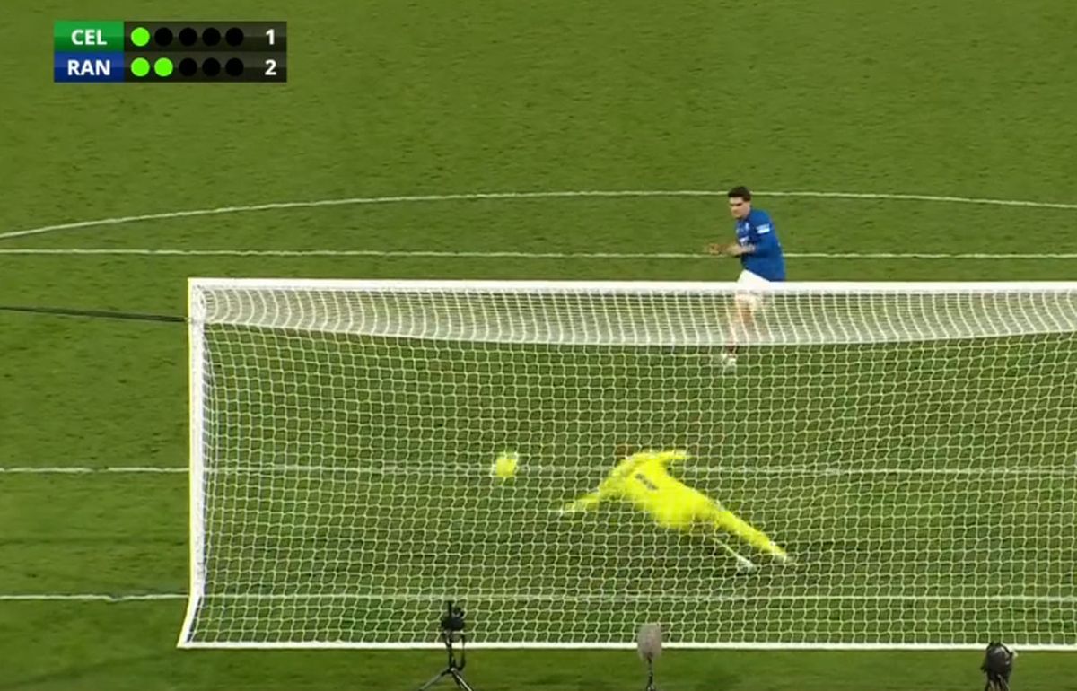 Celtic - Rangers, penalty-ul lui Ianis Hagi în finala Cupei Ligii Scoției