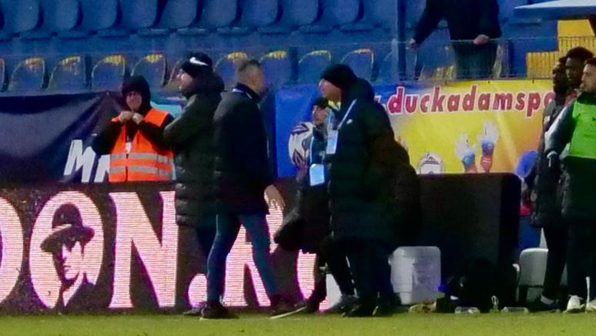 Dan Petrescu, de necontrolat în Unirea Slobozia - CFR Cluj » „Galben” în prima repriză, eliminat spre final!