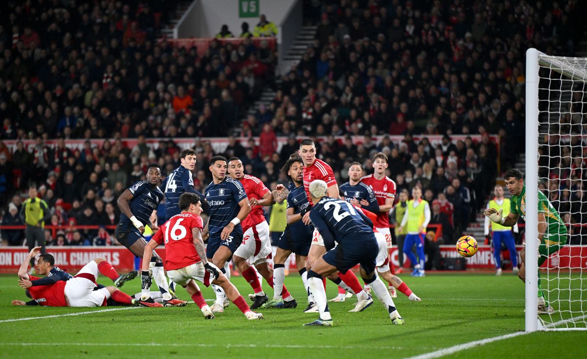 Emiliano Martinez, parada sezonului în Premier League