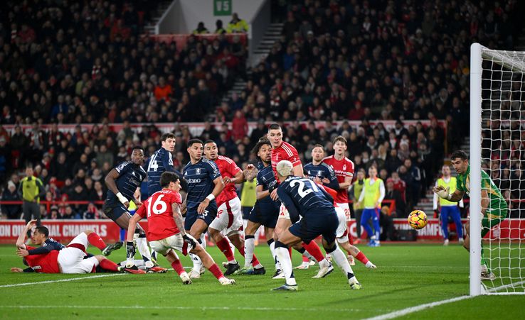 Emiliano Martinez, parada sezonului în Premier League. Foto: Getty Images