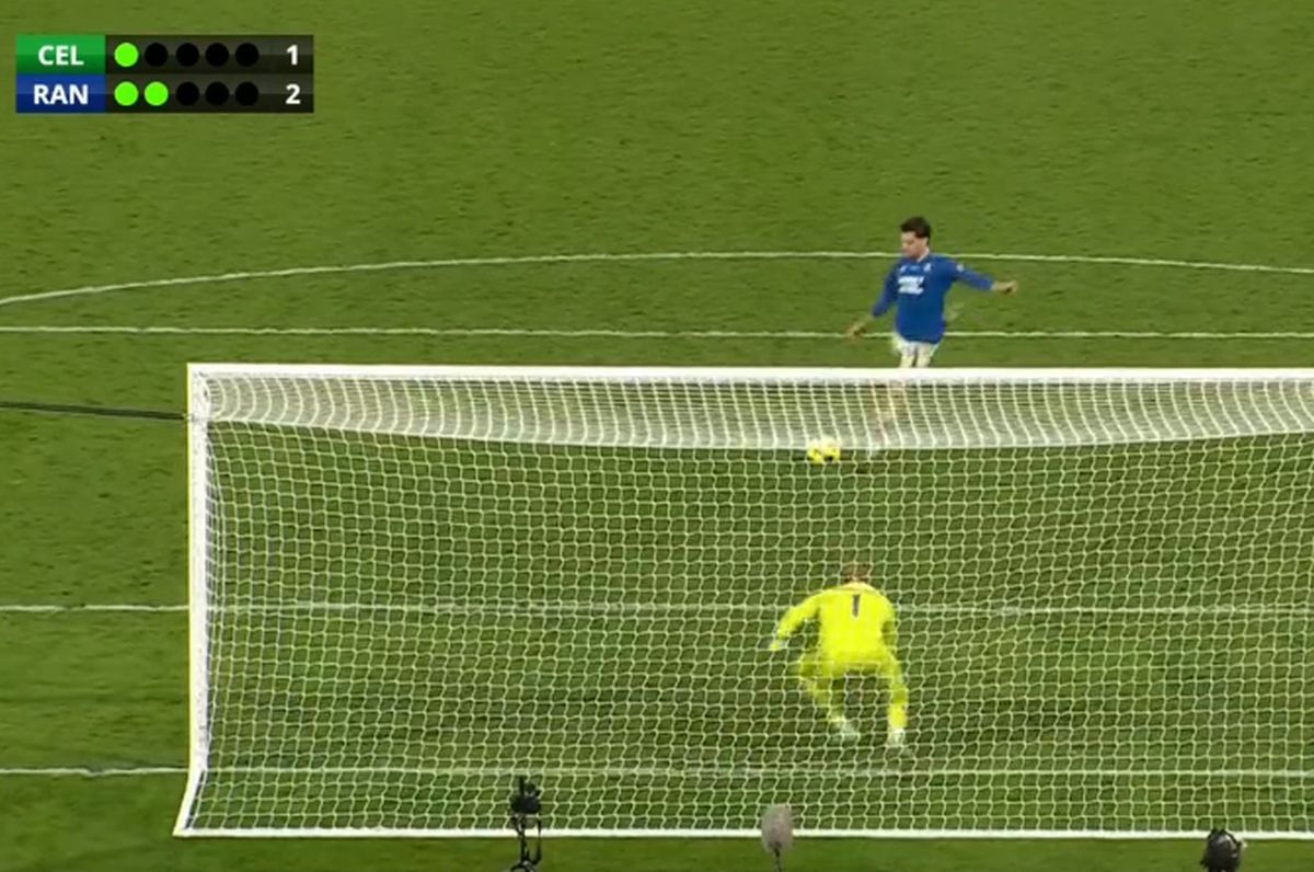 Celtic - Rangers, penalty-ul lui Ianis Hagi în finala Cupei Ligii Scoției