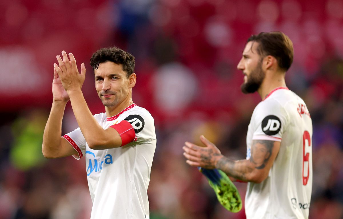 Imagini senzaționale! Jesus Navas, legenda celor de la Sevilla, a jucat ultimul meci acasă » A îngenuncheat și a plâns în fața peluzei: „Până la moarte!”