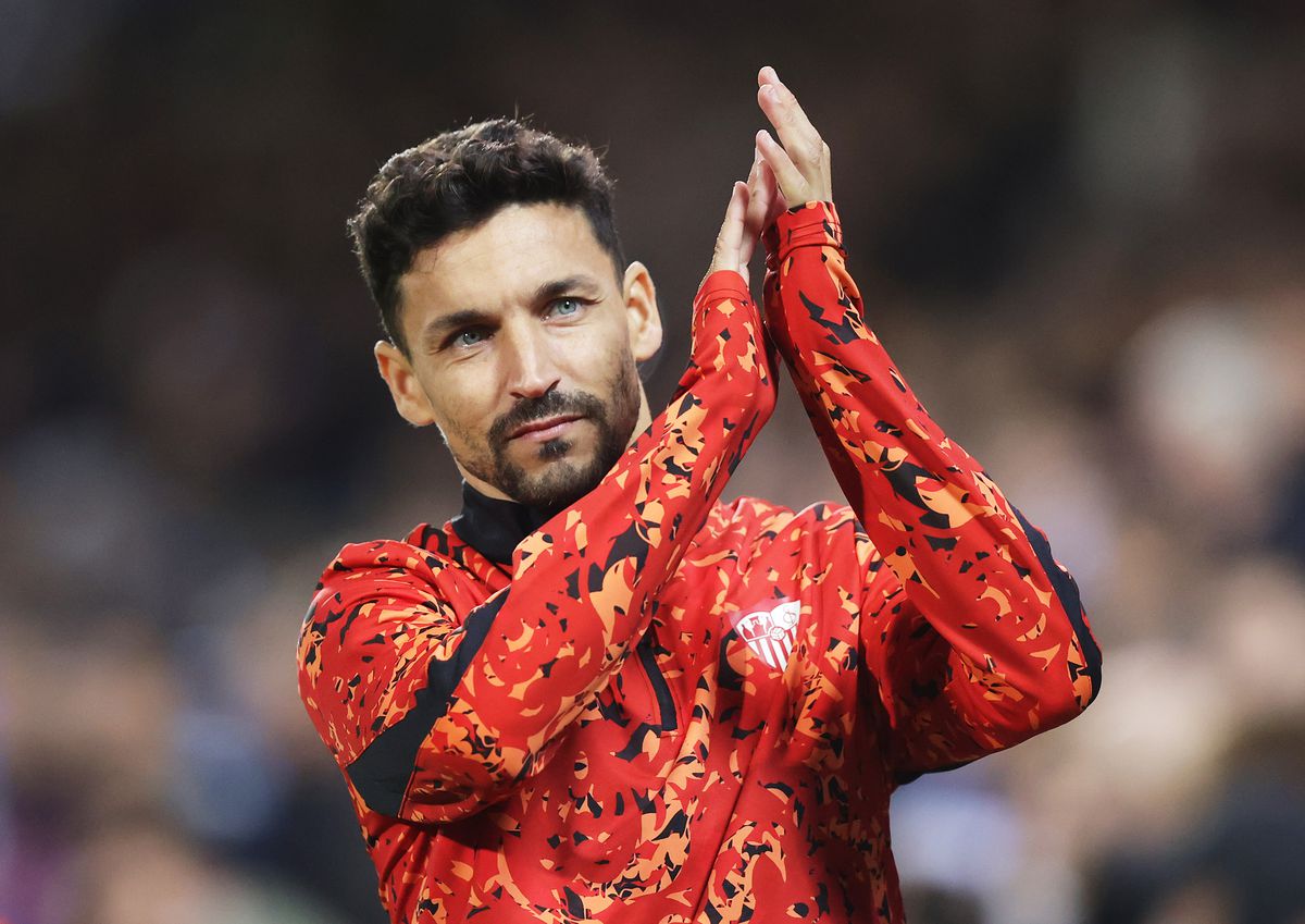 Imagini senzaționale! Jesus Navas, legenda celor de la Sevilla, a jucat ultimul meci acasă » A îngenuncheat și a plâns în fața peluzei: „Până la moarte!”