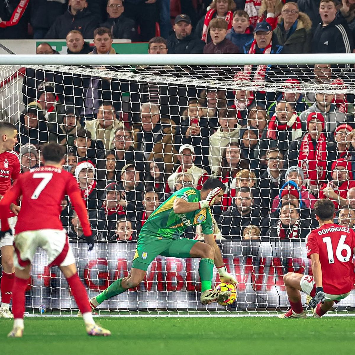 Emiliano Martinez, parada sezonului în Premier League