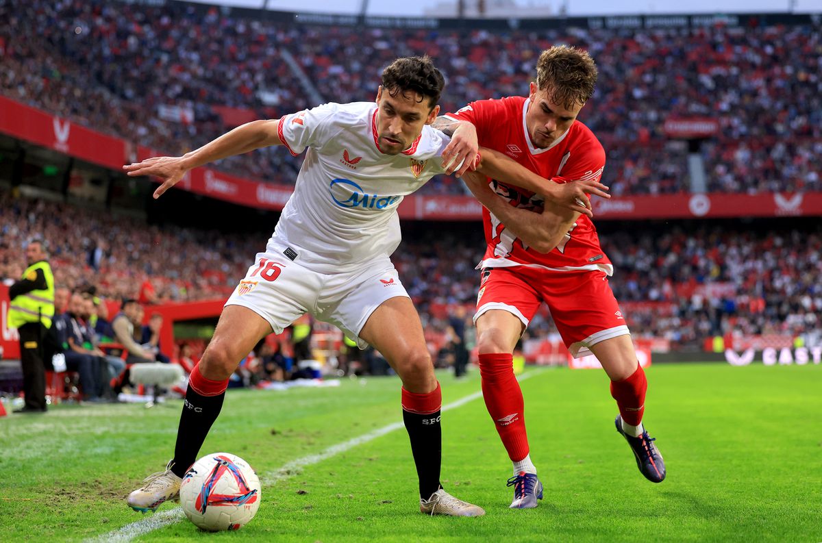 Imagini senzaționale! Jesus Navas, legenda celor de la Sevilla, a jucat ultimul meci acasă » A îngenuncheat și a plâns în fața peluzei: „Până la moarte!”