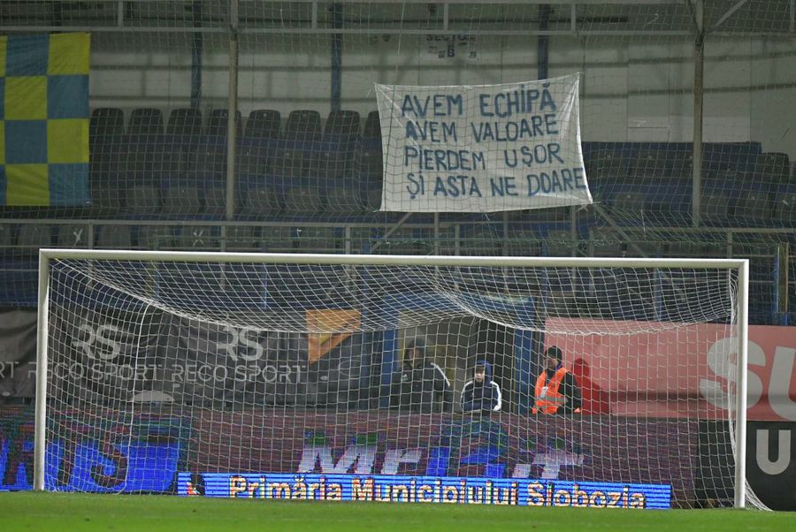 Haz de necaz! Banner-ul afișat în Slobozia - FCSB: „Avem echipă, avem valoare...”