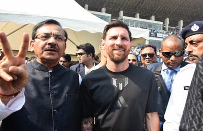 Preț halucinant pentru o întâlnire cu Messi » Cât costă o asemenea experiență