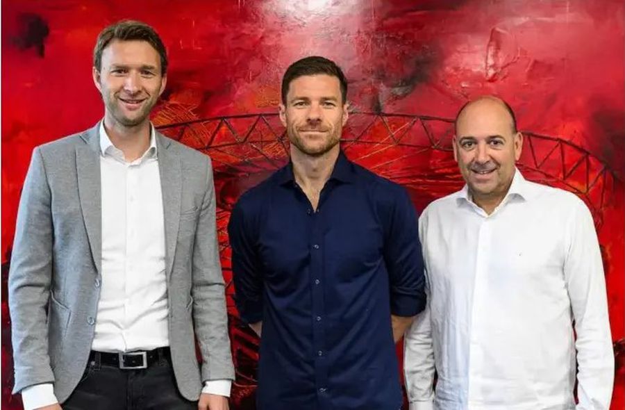 Bayer îl apără pe Xabi Alonso: „L-au izolat. Are talent enorm, însă la Madrid nu trag toți în aceeași direcție!”