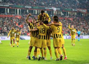 AEK Atena, dezlănțuită înaintea meciului cu Universitatea Craiova » Victorie ZDROBITOARE în campionat