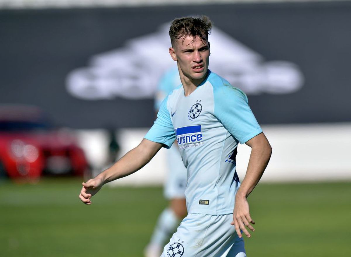 FCSB - FC BASEL 0-1 // VIDEO Mirel Rădoi, cu ochii pe FCSB: ce a făcut selecționerul la amicalul roș-albaștrilor