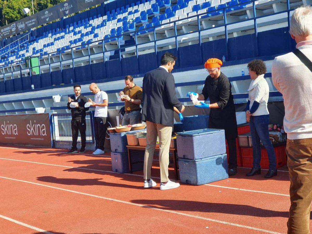 FCSB - BASEL 0-1 // VIDEO + FOTO Și-au instalat bucătaria pe teren! Secvențe inedite la finalul amicalului formației lui Bogdan Vintilă