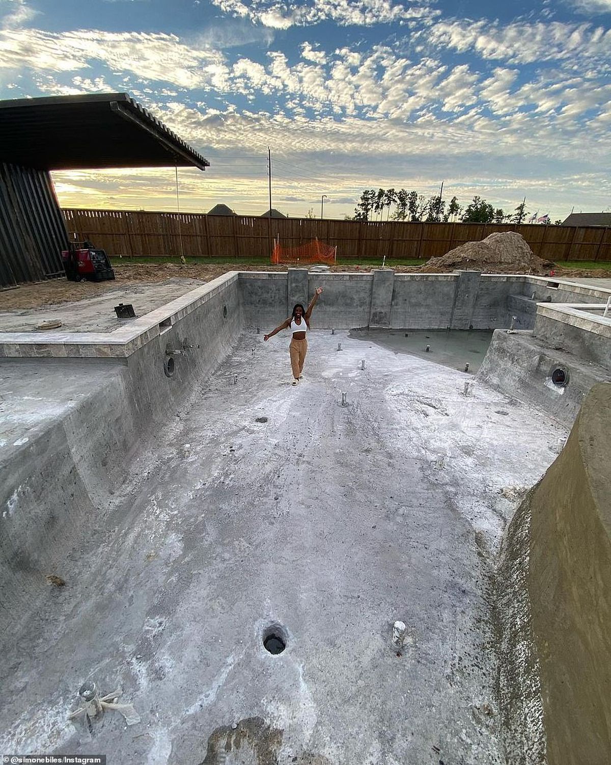 „Mă întrebam: de ce pisica e sătulă, iar eu sufăr atât de foame?” » Simone Biles, mărturisiri tulburătoare din copilărie