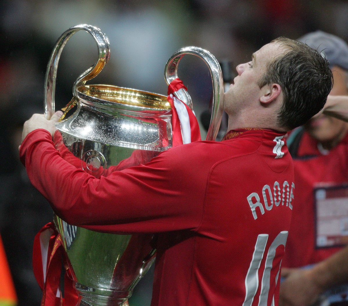 Wayne Rooney face o mărturisire șocantă: „Beam până când leșinam"