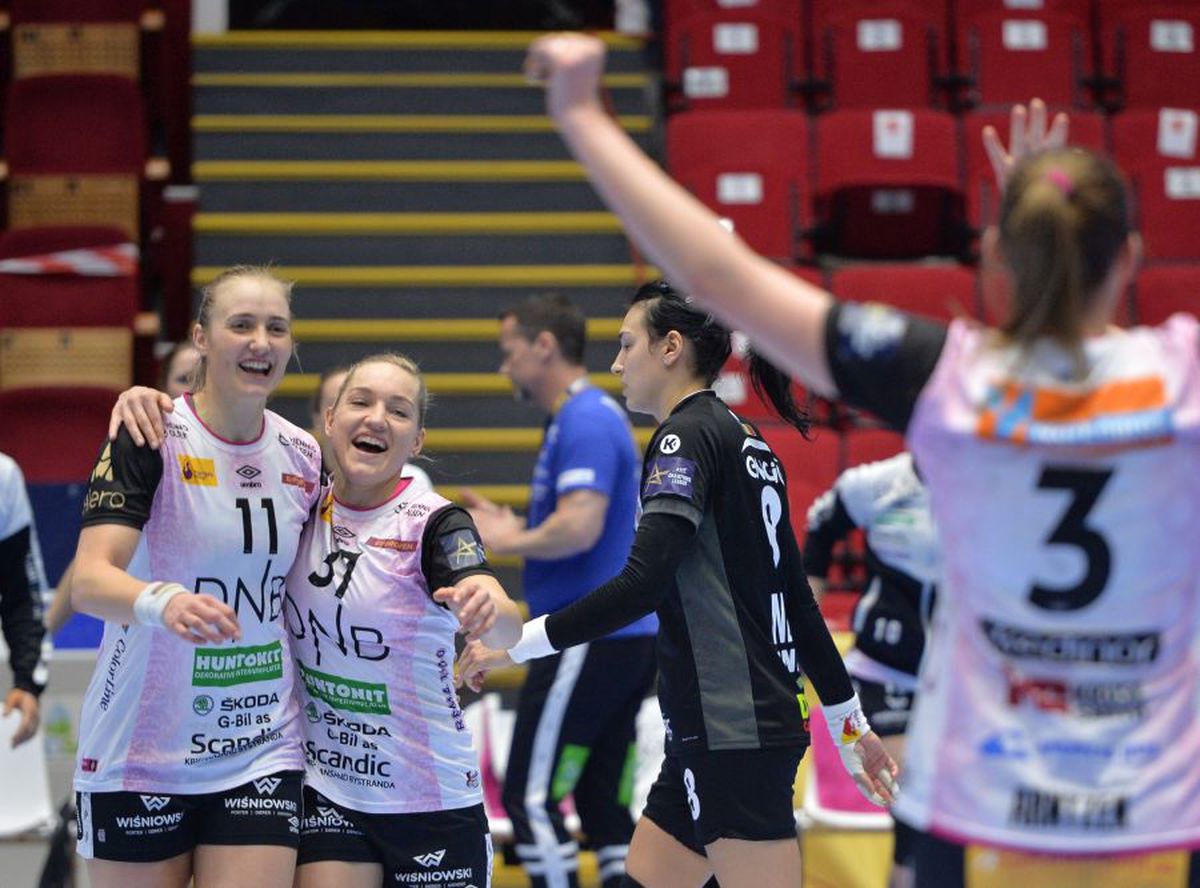 CSM BUCUREȘTI – VIPERS 22-29 » „Tigroaicele”, 3 înfrângeri la rând în Liga Campionilor! Cristina Neagu a vorbit despre plecare