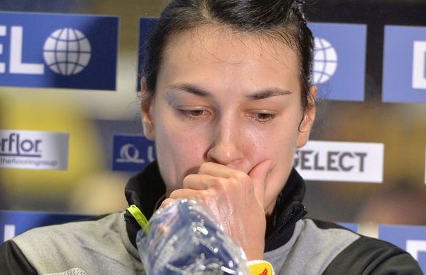 CSM BUCUREȘTI – VIPERS 22-29 » „Tigroaicele”, 3 înfrângeri la rând în Liga Campionilor! Cristina Neagu a vorbit despre plecare