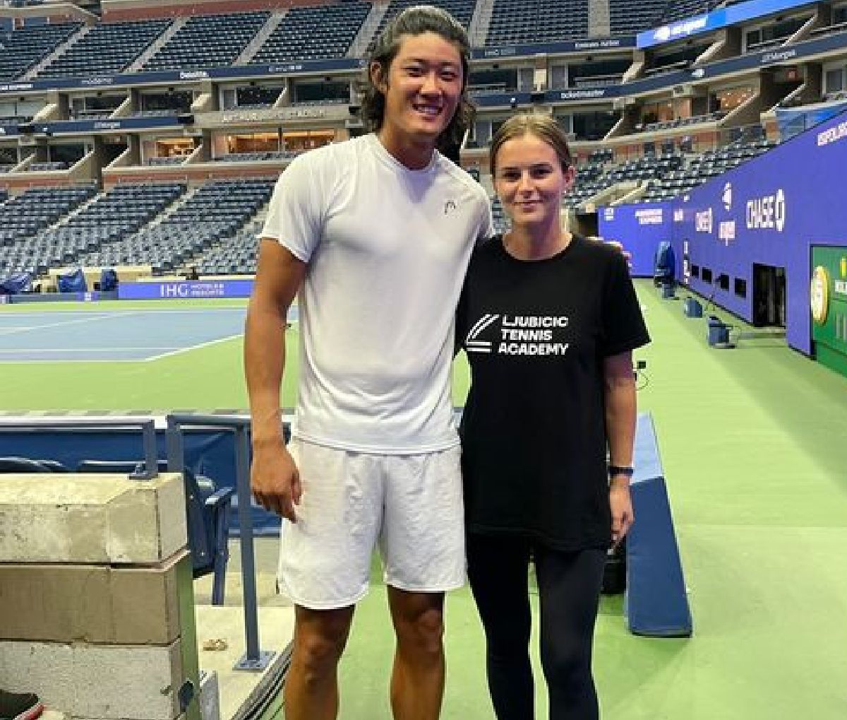 Julia Moldovan, fizioterapeuta chinezului Zhizhen Zhang, debutant la Australian Open