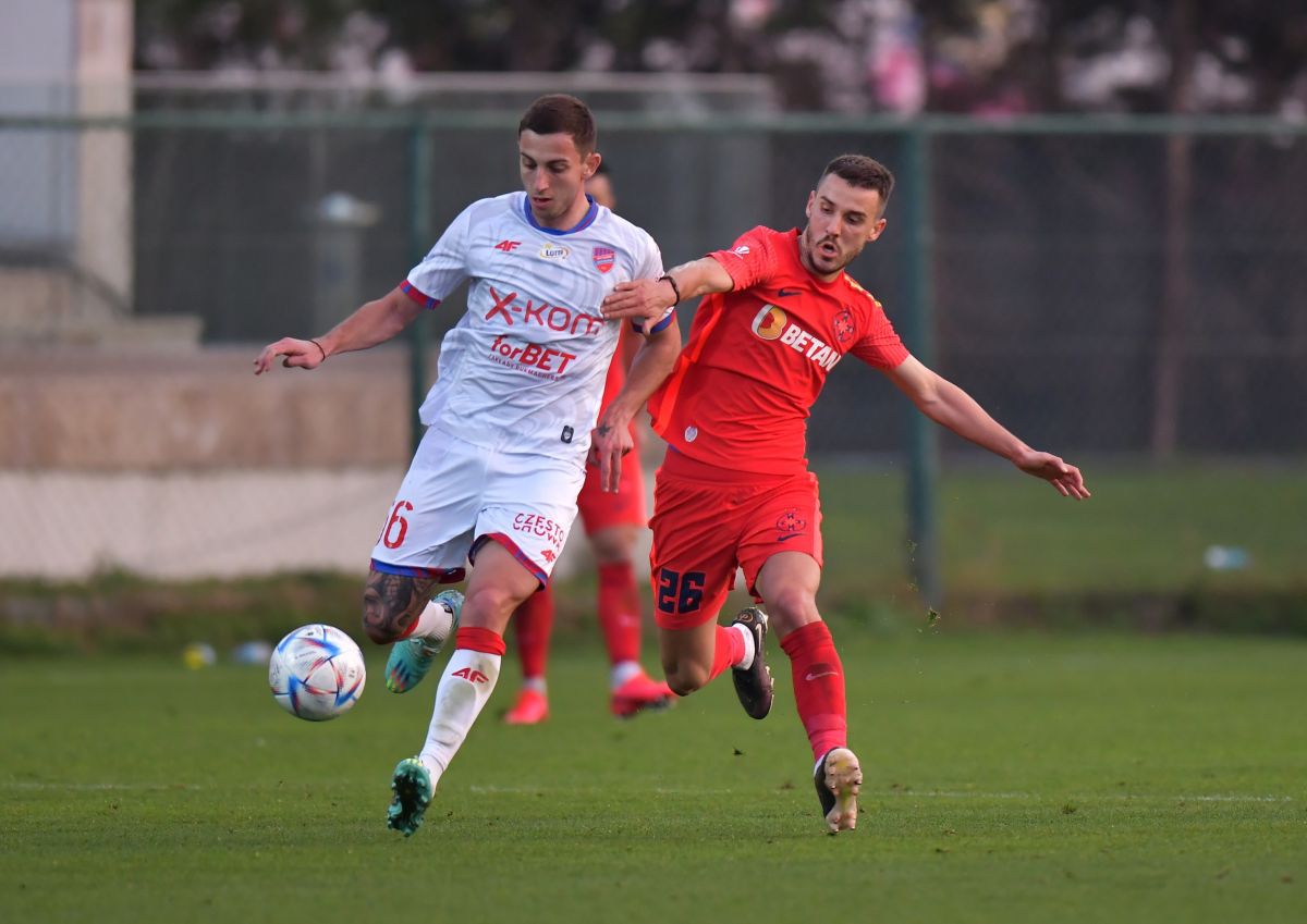 KO în Antalya » FCSB, spulberată de liderul din Polonia cu 6 zile înainte de reluarea campionatului