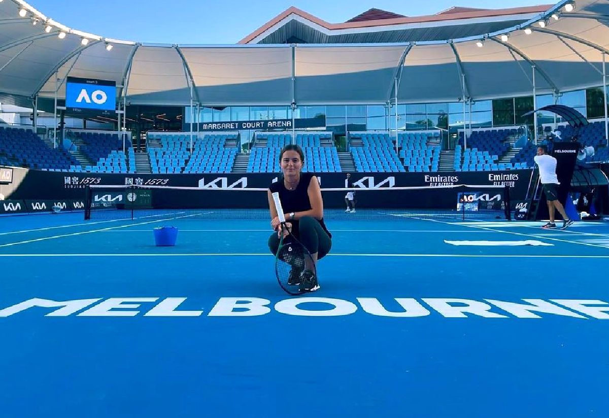 Julia Moldovan, fizioterapeuta chinezului Zhizhen Zhang, debutant la Australian Open