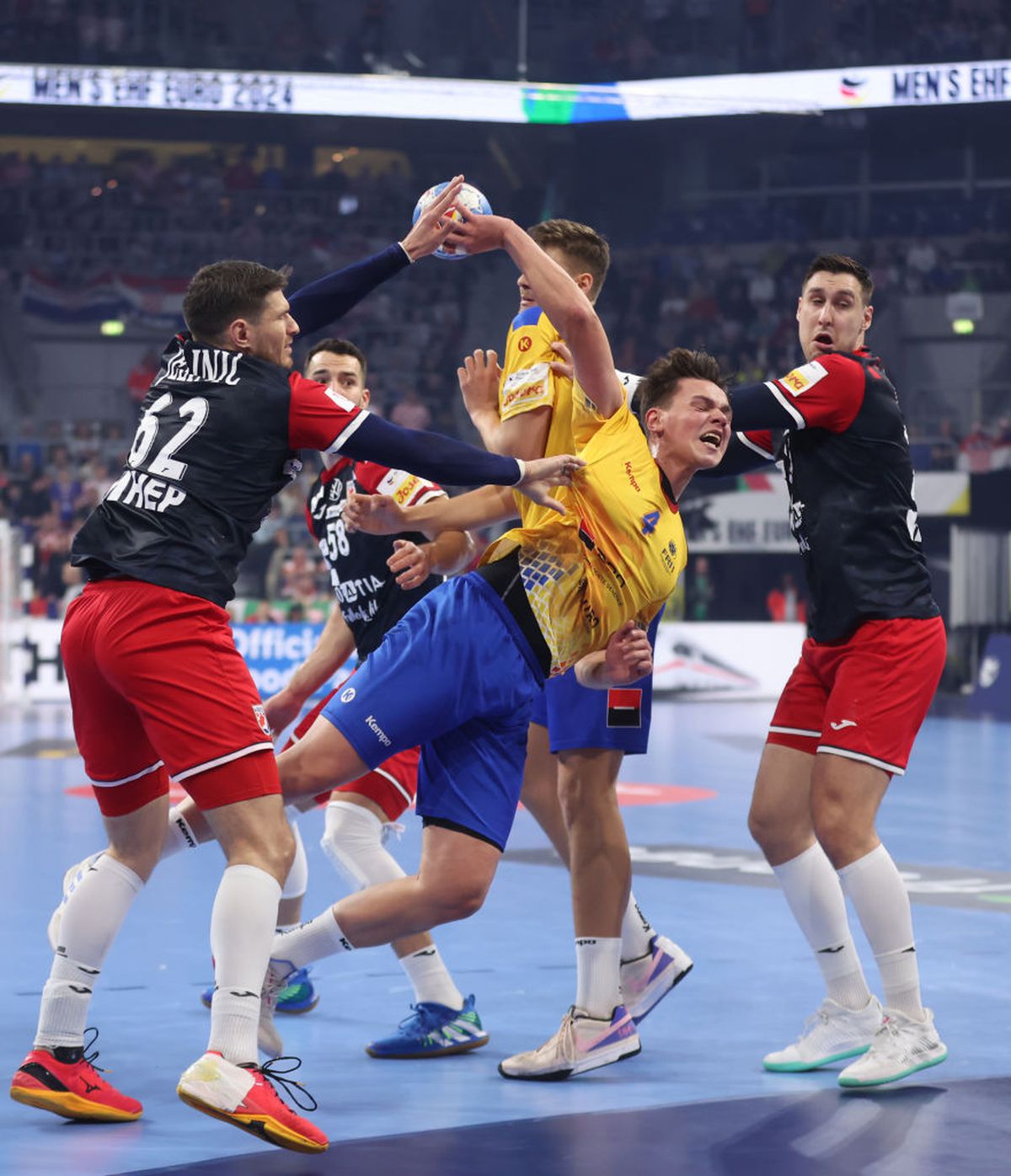 Cele mai spectaculoase imagini din Croația - România, ultimul meci al „tricolorilor” la Campionatul European de handbal masculin