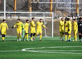 Principala favorită la promovarea în Liga 1 și-a întărit defensiva cu un fundaș din primul eșalon
