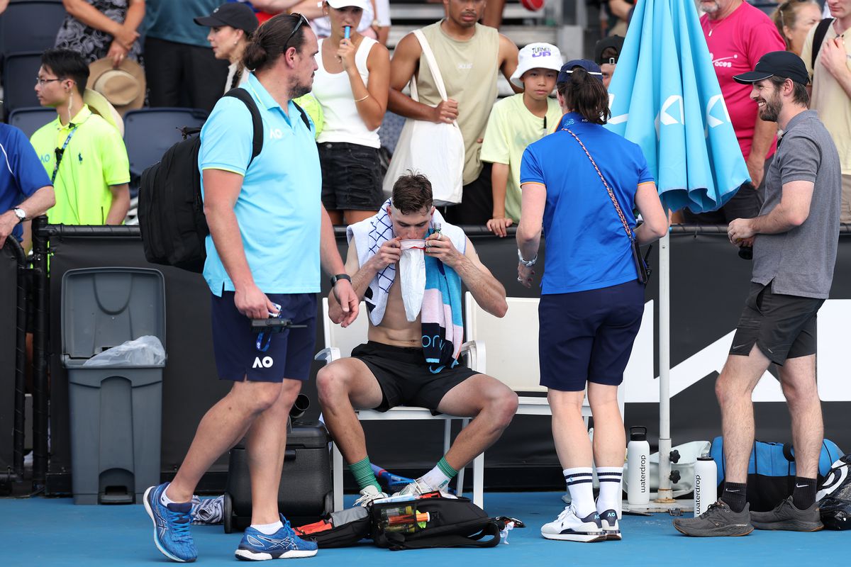 Jack Draper a vomitat după meciul din turul 1 de la Australian Open