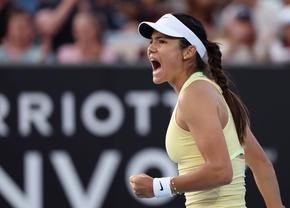Emma Răducanu s-a calificat în turul II la Australian Open și o va întâlni pe sportiva care a eliminat-o incredibil pe Sorana Cîrstea